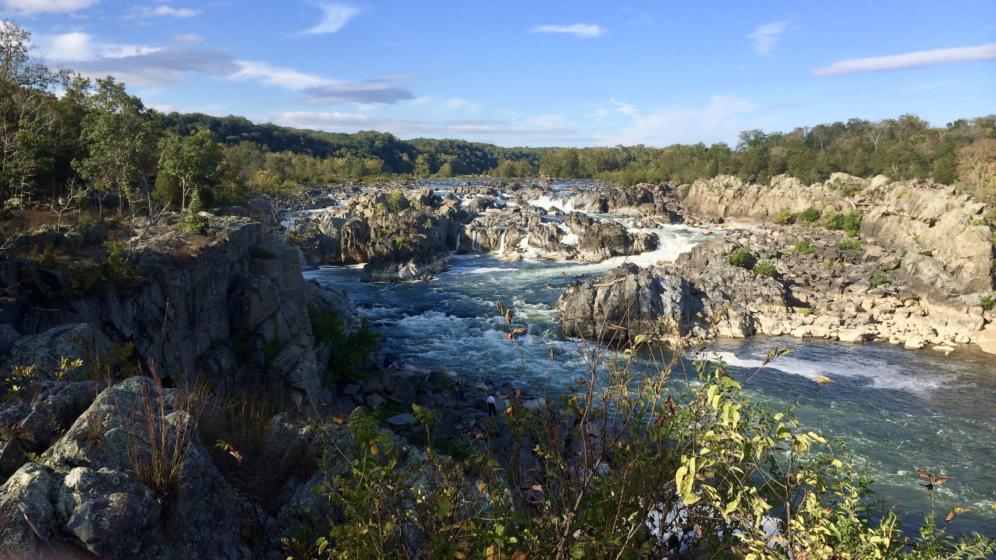 View of the falls from one of the overlooks on the Virginia side of the river.